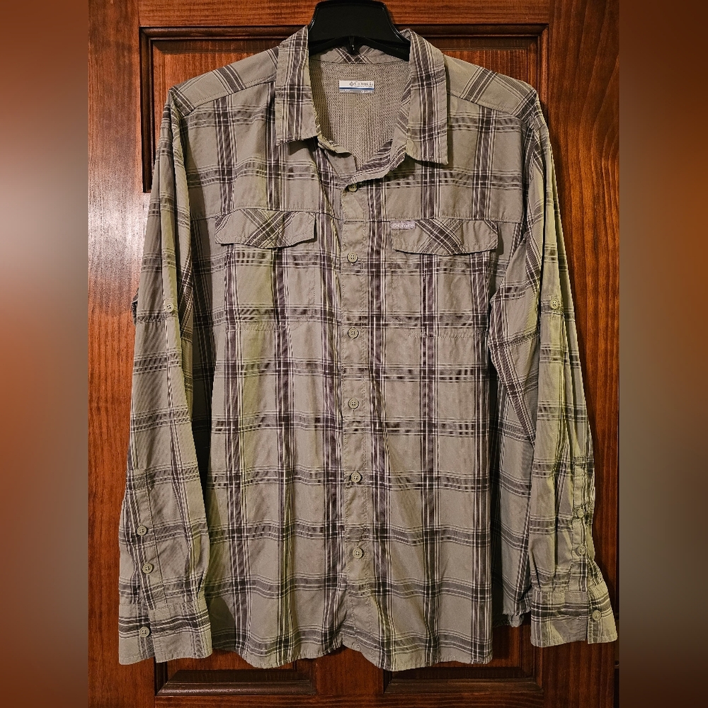 Columbia Plaid Button-Up Shirt XXL